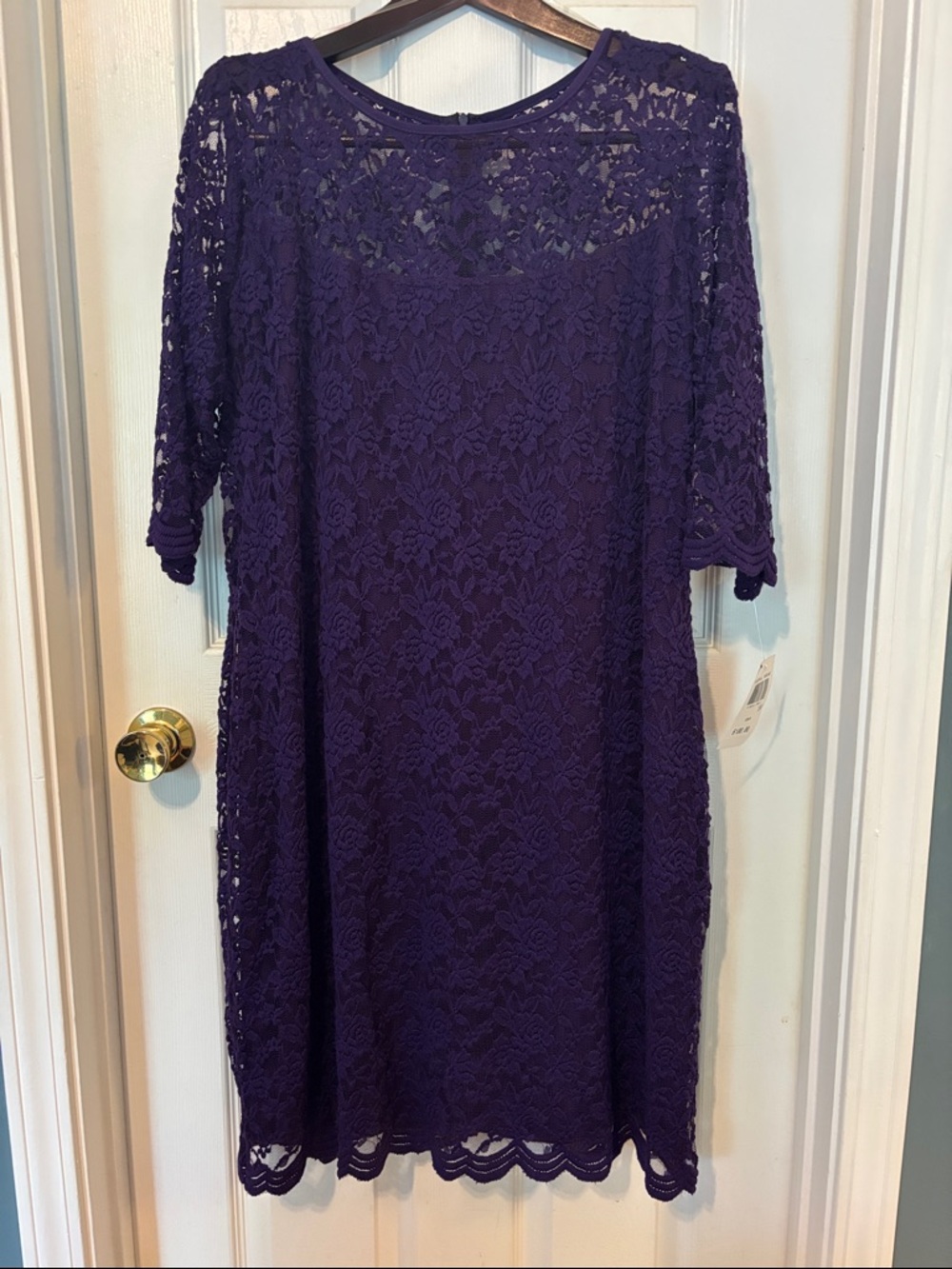 Beautiful purple lace dress. New with tags. Size 18womens